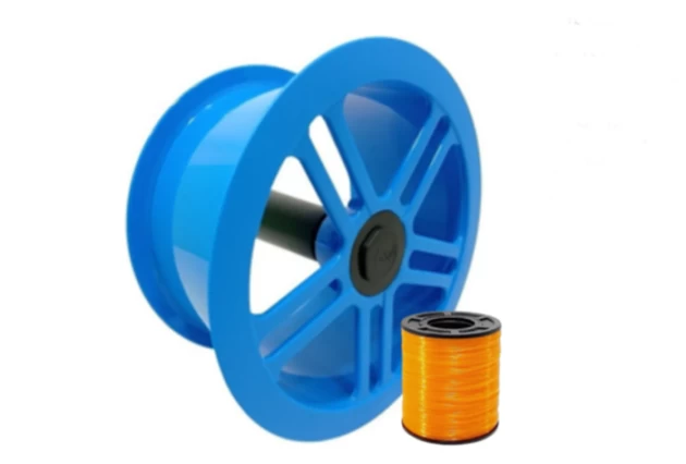 Grande Variedade de Carretel e linhas  SOL PIPAS  Fogos de Artificio 